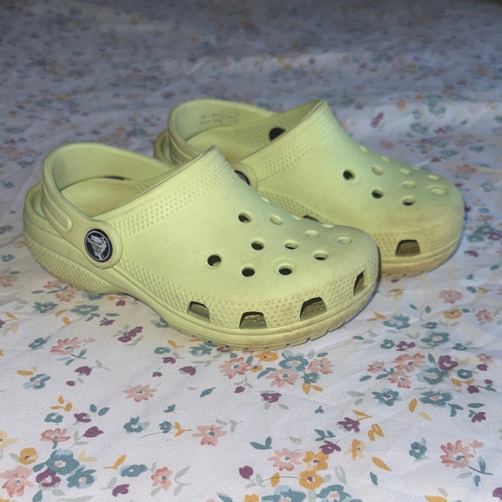 CROCS Kids Green Classic Clogs